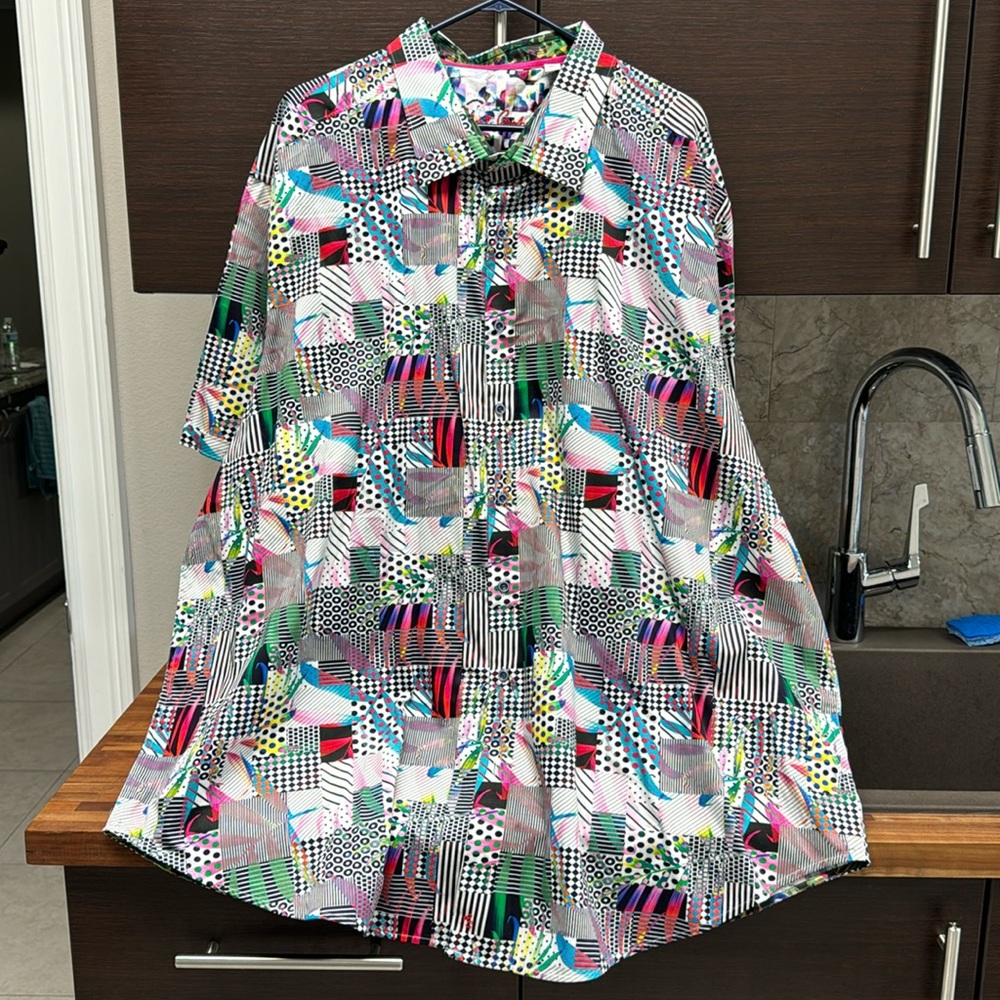 Robert Graham 4xl